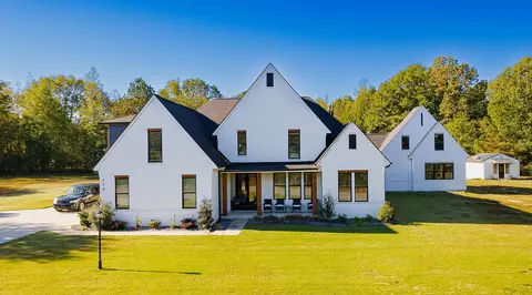 370 Wright Rd, Piperton, TN 38017