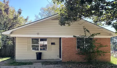 215 W Frank Ave, Memphis, TN 38109