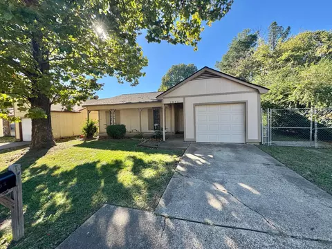 3853 Cedar Path Dr, Memphis, TN 38115