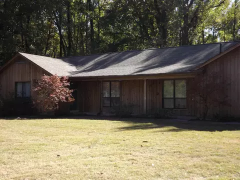 2636 Gore Rd, Millington, TN 38053