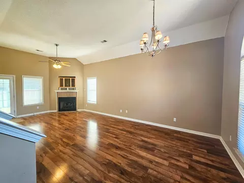 261 Desoto Ave, Hernando, MS 38632 photo 2