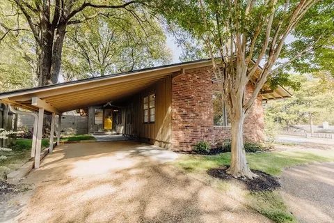 5488 Southwood Dr, Memphis, TN 38120
