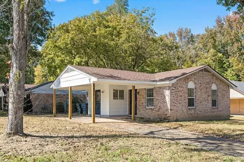 4671 Deep Brook Dr, Memphis, TN 38128