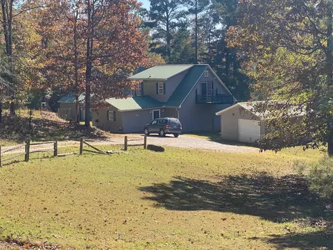 3360 Enon Ln, Bolivar, TN 38008