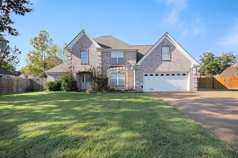 7960 Curleybark Cv, Bartlett, TN 38135