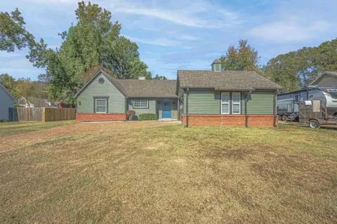5642 Heartwood Dr, Memphis, TN 38135