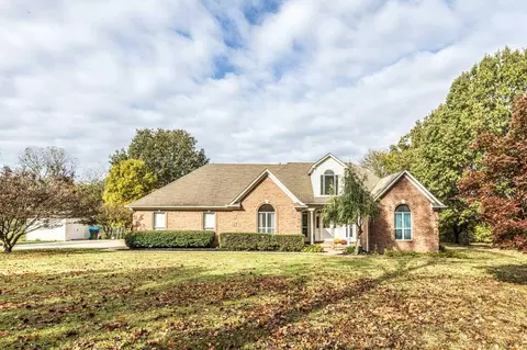 1180 Tracy Rd, Millington, TN 38053