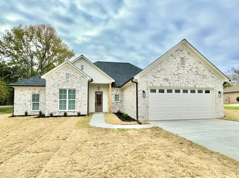 17 Edith Ln, Atoka, TN 38004