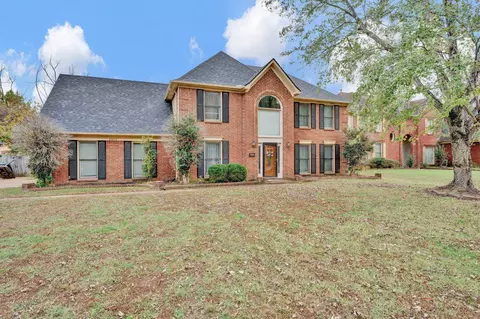 8805 Dexter Rd, Memphis, TN 38016