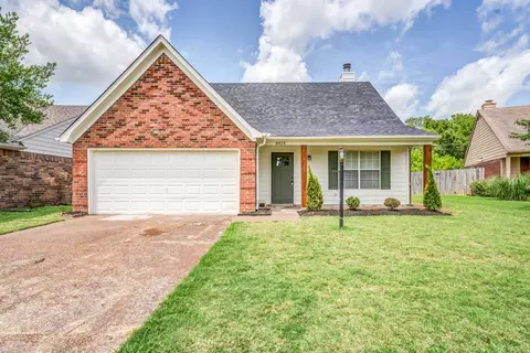 8424 Creek Front Dr, Memphis, TN 38016