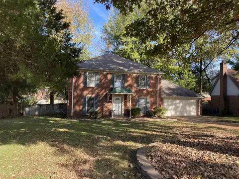 7200 Autumn Forrest Dr, Memphis, TN 38125