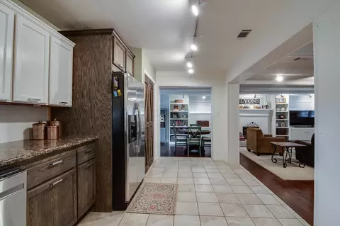 4898 Dee Rd, Memphis, TN 38117 photo 11