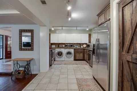 4898 Dee Rd, Memphis, TN 38117 photo 13