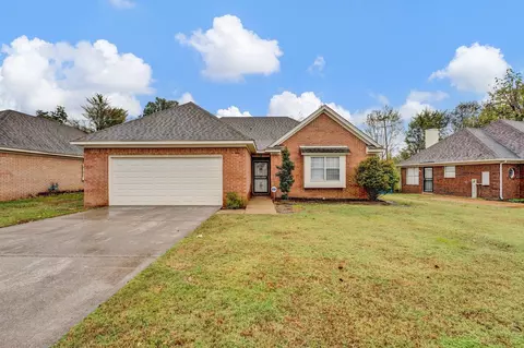 6309 Ragan Farm Dr, Memphis, TN 38141