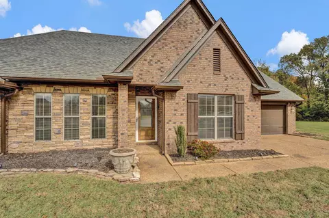 105 Cambium Cv, Oakland, TN 38060
