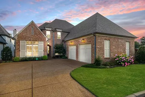 6581 Corinne Oak Cv, Memphis, TN 38119