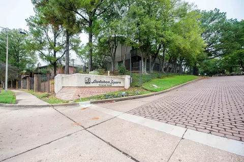 4755 Eagle Crest Dr #2, Memphis, TN 38117