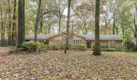 2226 Lochlevin Dr, Memphis, TN 38119