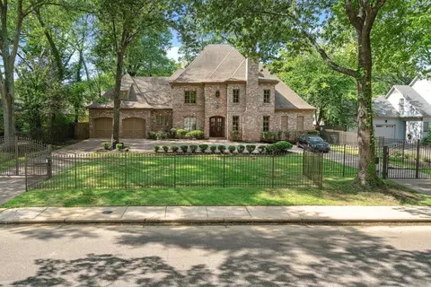 495 St Nick Dr, Memphis, TN 38117