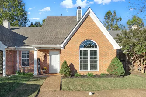 8378 Creek Front Dr, Memphis, TN 38016