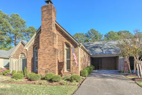 1840 Park Trail Dr, Germantown, TN 38139