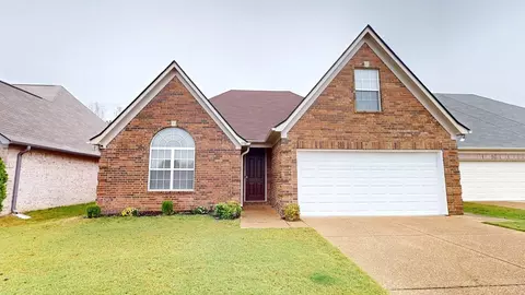 9776 Tucker Creek Ln, Cordova, TN 38018
