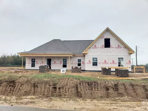 188 Cadet Dr, Senatobia, MS 38668