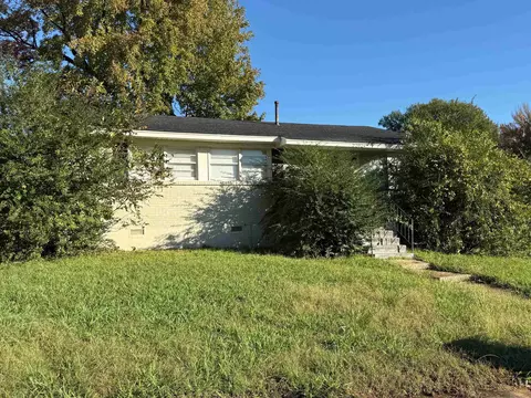 2202 Pamela Dr, Memphis, TN 38127