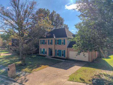 8433 Woolrich Dr, Memphis, TN 38016