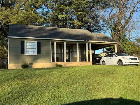 1827 Wellington St, Memphis, TN 38106