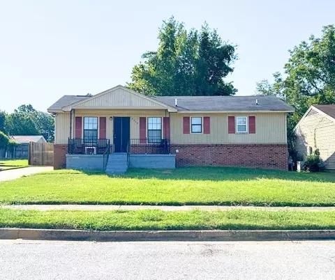 3333 Kristy Dr, Memphis, TN 38118
