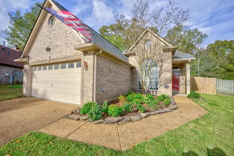 9696 Java Cv, Arlington, TN 38002