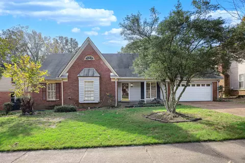 7187 Country Oaks Dr, Memphis, TN 38125