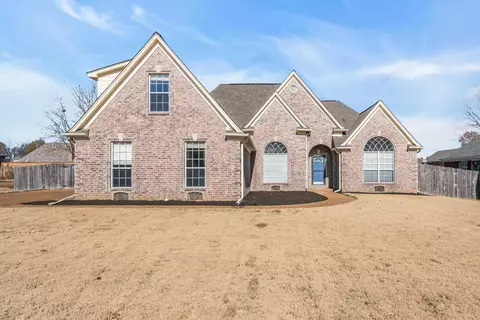 6510 Royal Valley Dr, Bartlett, TN 38135