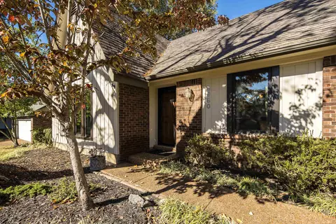 5980 Steeplechase Dr, Bartlett, TN 38134