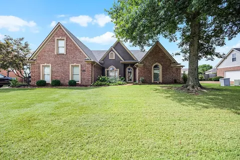 1799 Northcross Pl S, Collierville, TN 38017