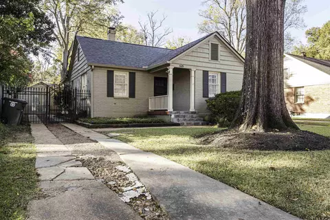 525 Eastbourne Pl, Memphis, TN 38117