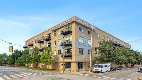 648 Riverside Dr #320, Memphis, TN 38103