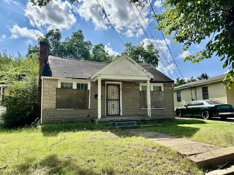 1673 Harrison St, Memphis, TN 38108