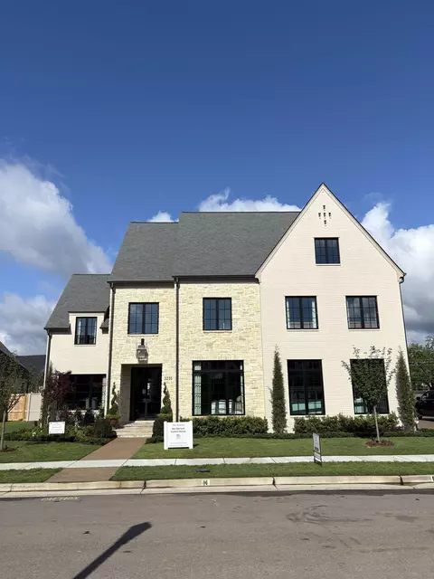 3235 Caddis Ln, Germantown, TN 38139
