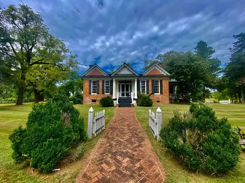 1577 Early Grove Rd, Lamar, MS 38642