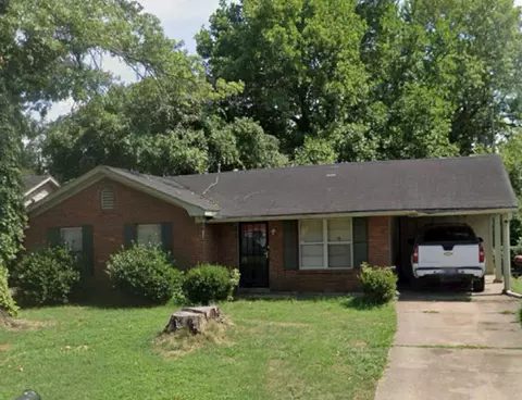 4241 Arrowhead Rd, Memphis, TN 38118