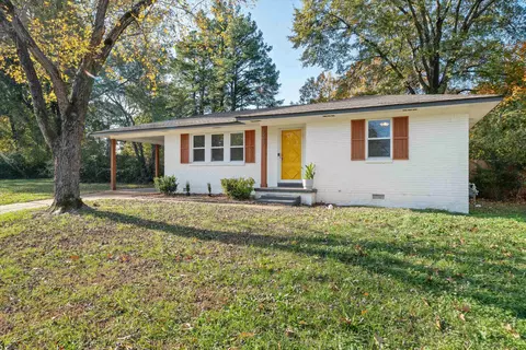 3987 Bishops Bridge Rd, Memphis, TN 38118