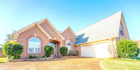 6369 Piney River Rd, Bartlett, TN 38135