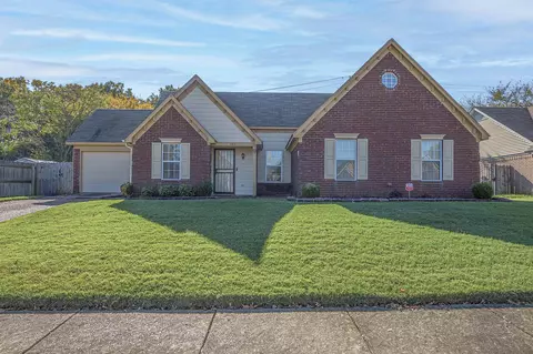 6419 Ragan Farm Dr, Memphis, TN 38141