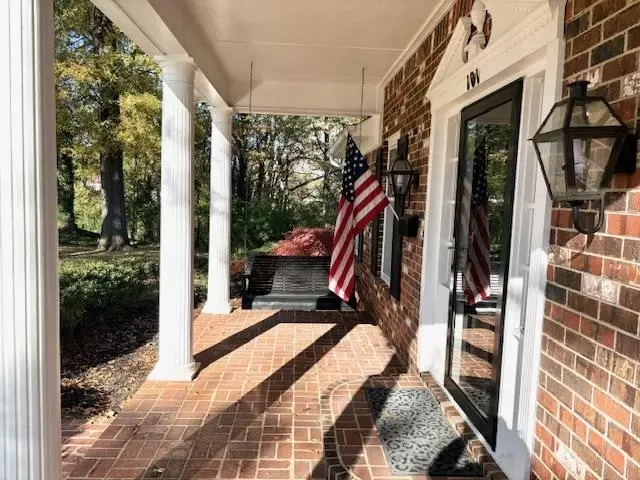 Exterior - 101 Bettydale Cir, Iuka, MS 38852 photo 2 of 4