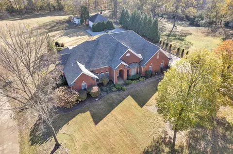 40 Macon Ridge Cv, Williston, TN 38076