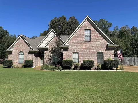 40 Donald Dr, Oakland, TN 38060