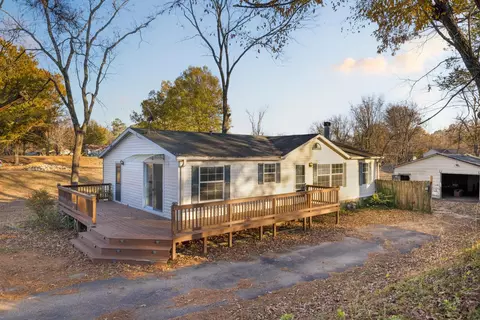 1029 Faulkner Rd, Atoka, TN 38004