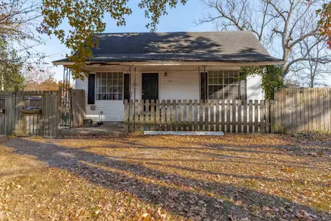 1618 S College St, Covington, TN 38019
